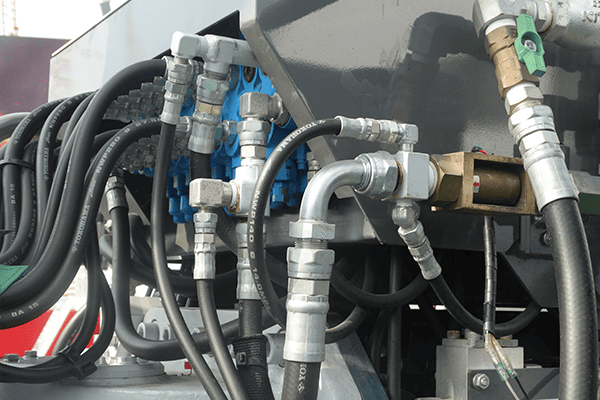 Hydraulic Hose Elbows Hydraulic hoses with elbow fittings, Secure connections for construction machinery